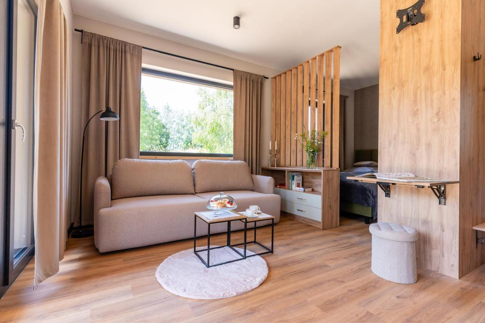 Zielona Zaba Hotel Derc Bagian luar foto